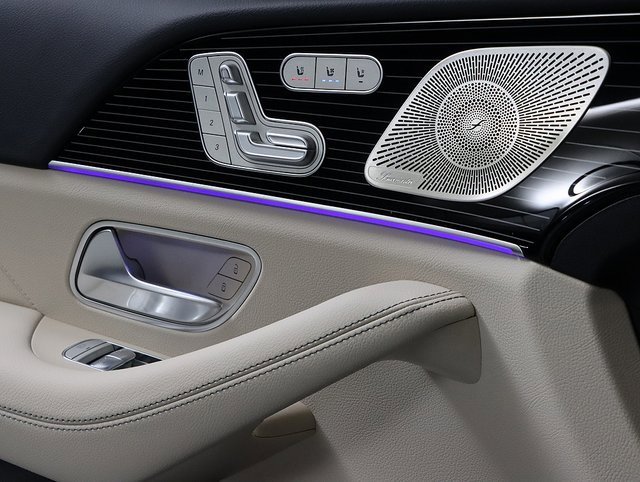 New 2026 Mercedes-Benz GLS 580 4MATIC image 29