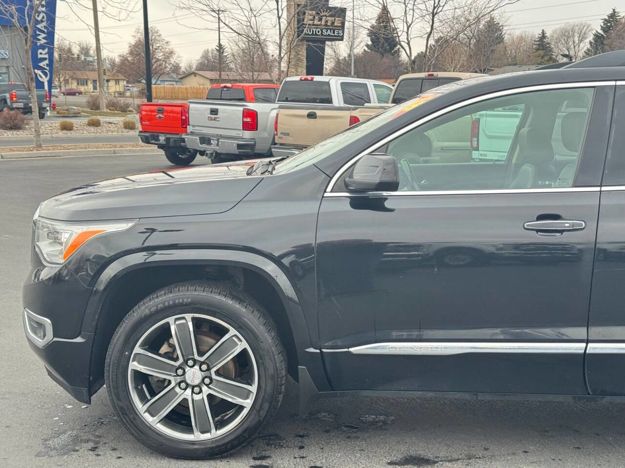 Used 2018 GMC Acadia Denali image 12