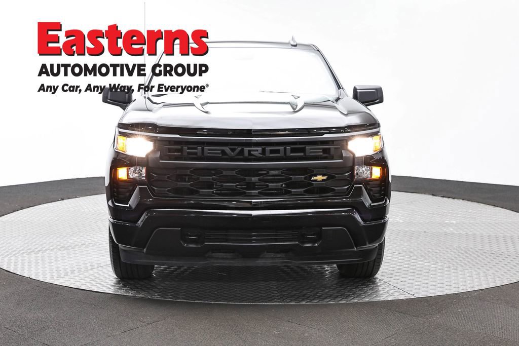 Used 2024 Chevrolet Silverado 1500 Custom AWD/4WD image 2