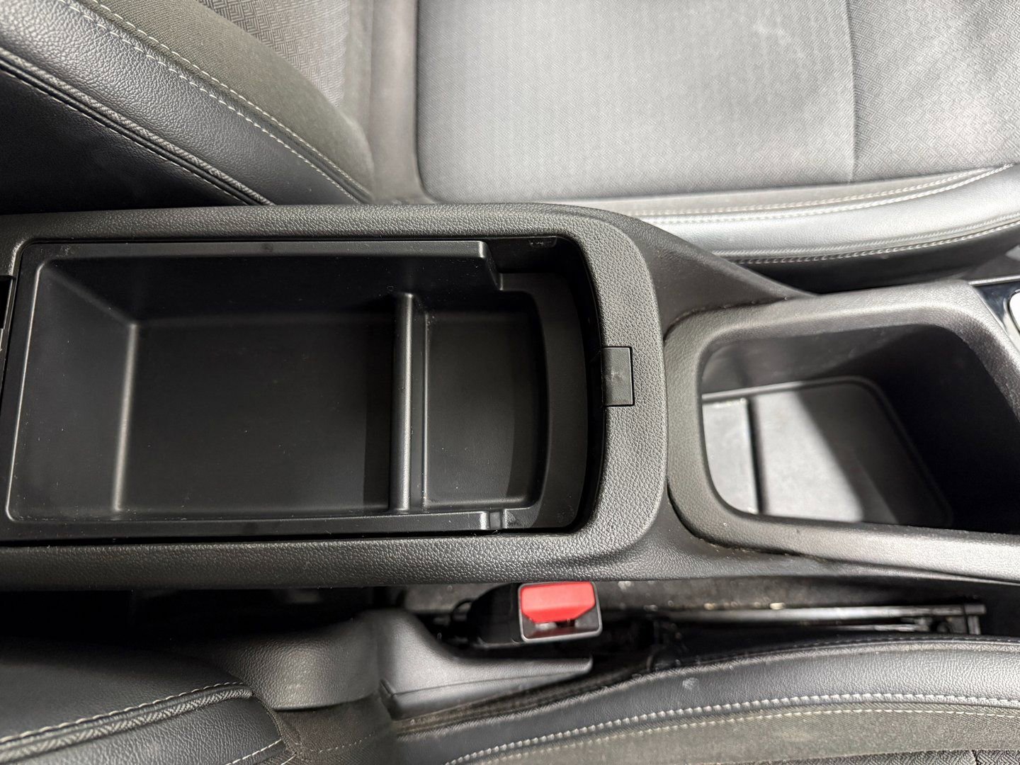 Used 2021 Buick Encore GX Select image 32