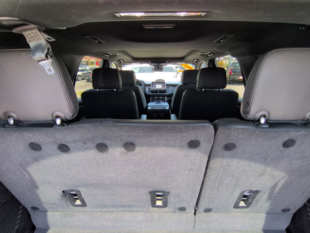 Used 2023 Chevrolet Tahoe Premier AWD/4WD image 37