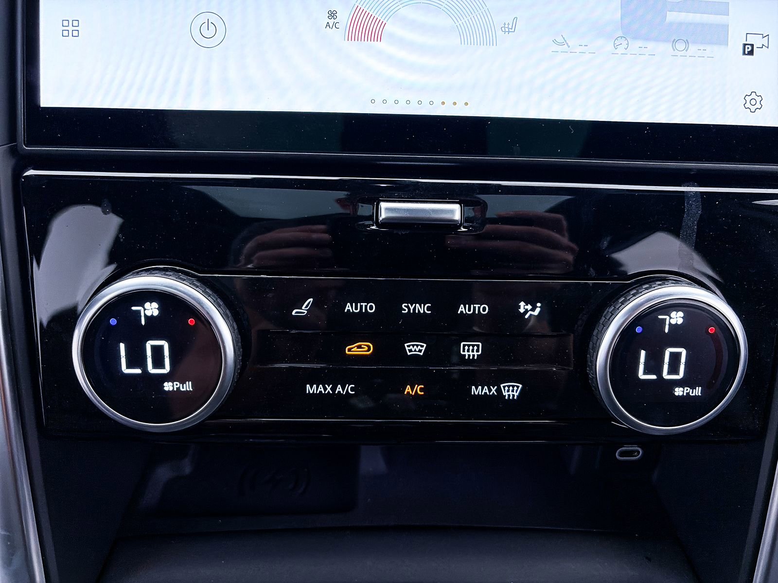 Used 2023 Land Rover Discovery S R-Dynamic AWD/4WD image 27