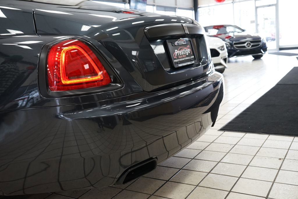 Used 2016 Rolls-Royce Wraith image 16