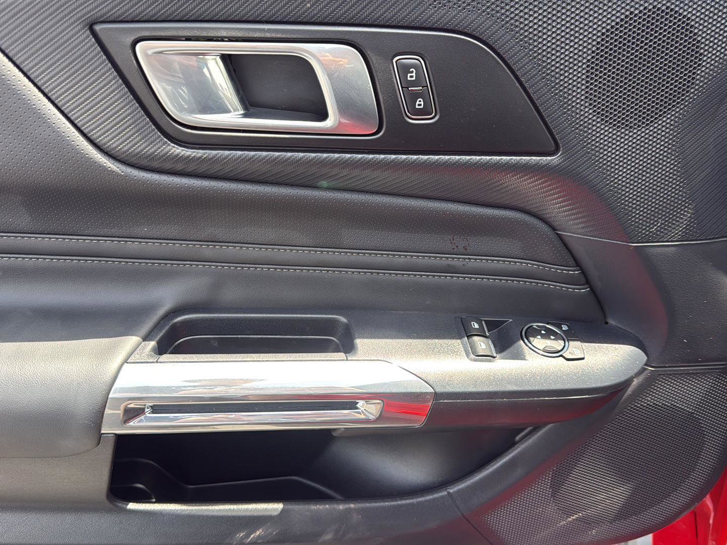 Used 2026 Ford Mustang Premium RWD image 9