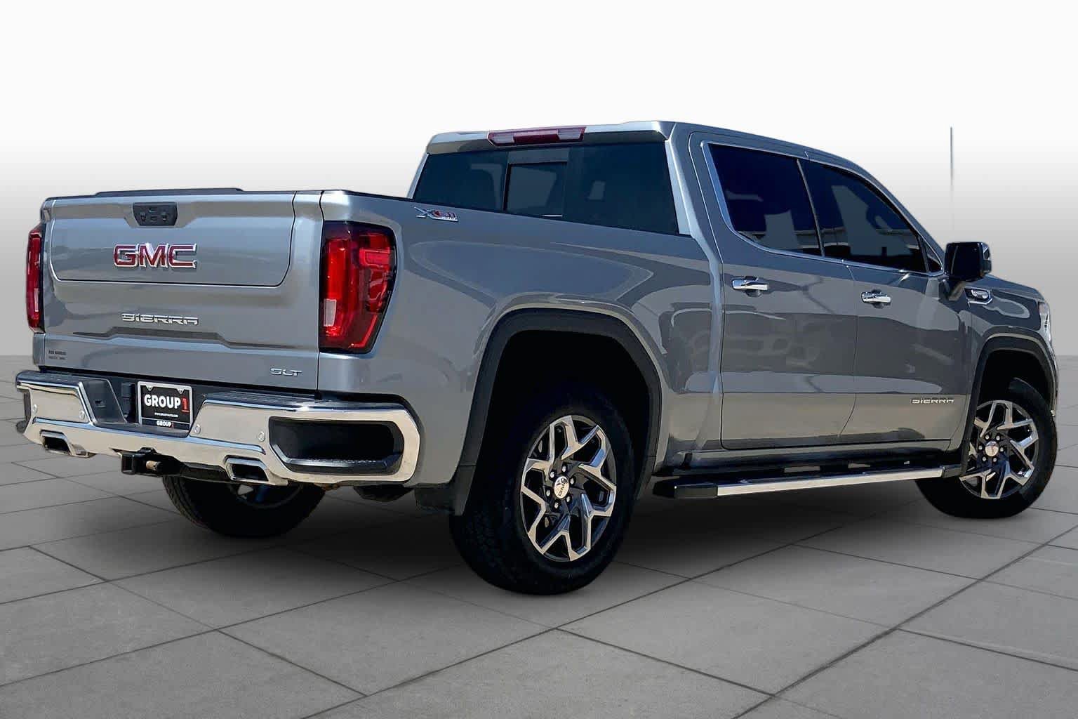 Used 2024 GMC Sierra 1500 SLT AWD/4WD image 13