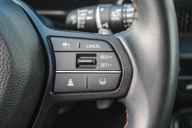 Used 2025 Honda CR-V Sport-L image 32