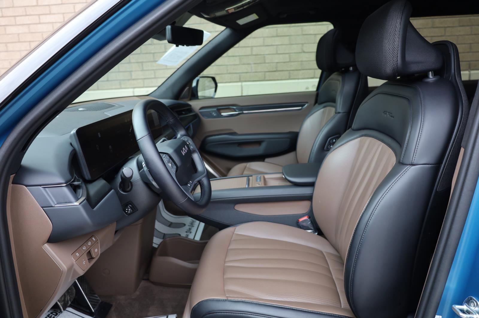 Used 2024 Kia EV9 GT-Line AWD/4WD image 14