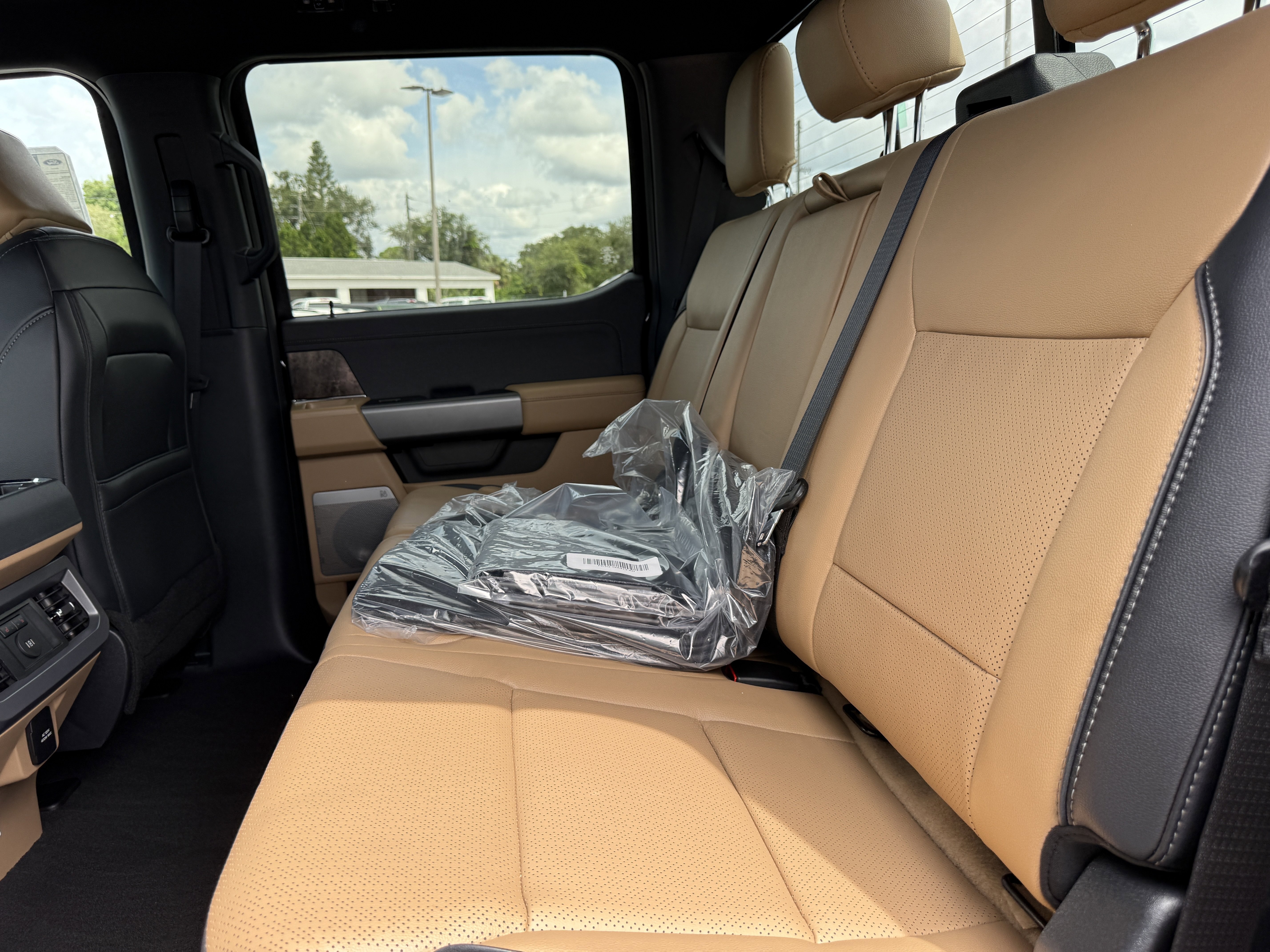 New 2026 Ford F250 Lariat image 16