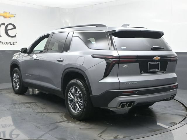 Used 2026 Chevrolet Traverse LT w/ Driver Confidence Package FWD image 39