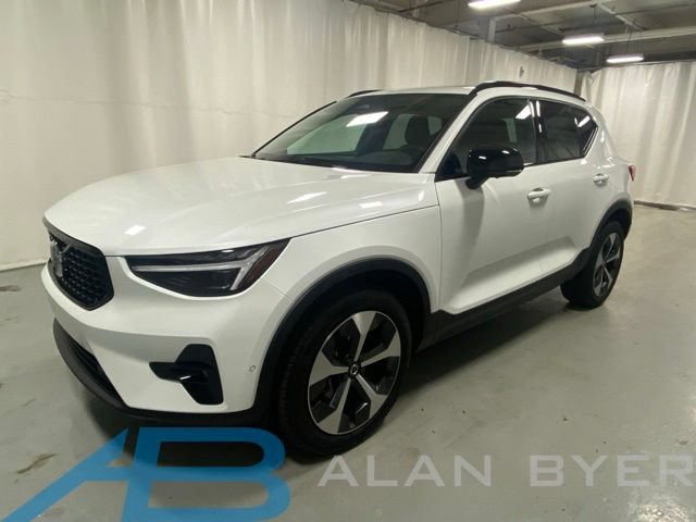 Used 2026 Volvo XC40 B5 Plus