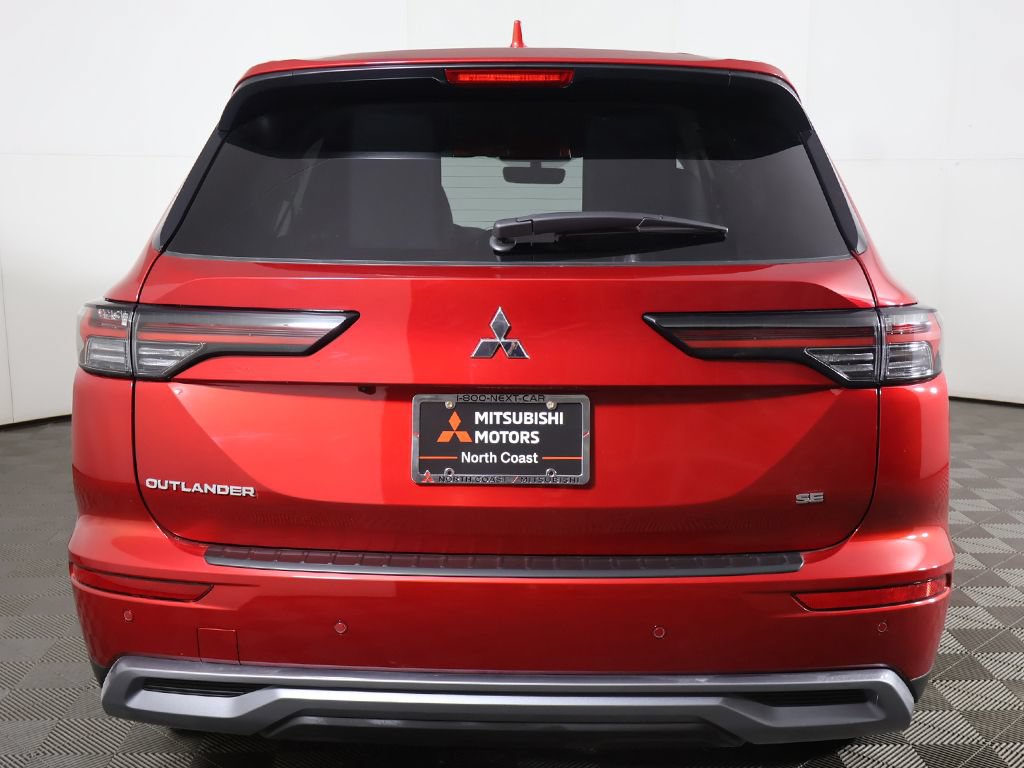 New 2026 Mitsubishi Outlander SE FWD image 14