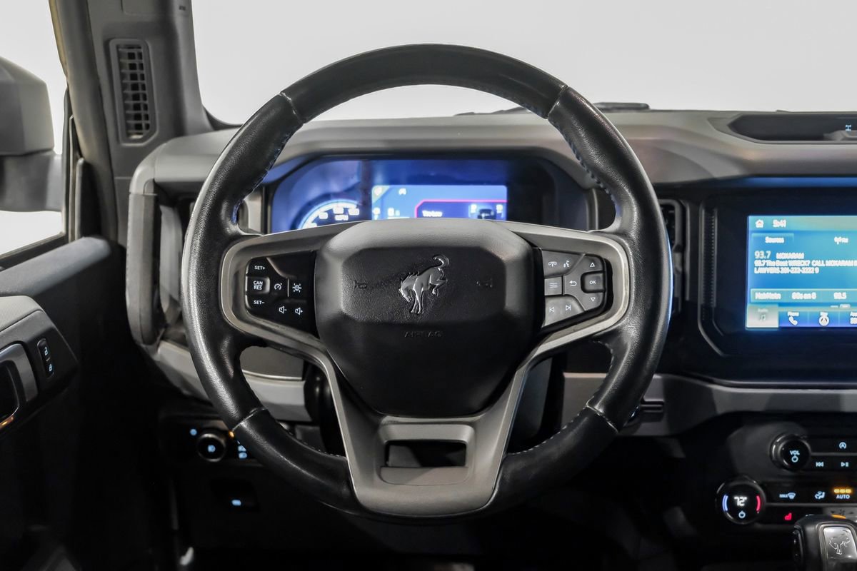 Used 2023 Ford Bronco Black Diamond image 16