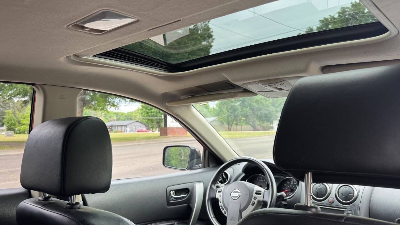 Used 2013 Nissan Rogue SL FWD image 9