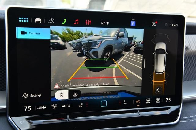 New 2026 Volkswagen Tiguan SE R-Line AWD/4WD image 13