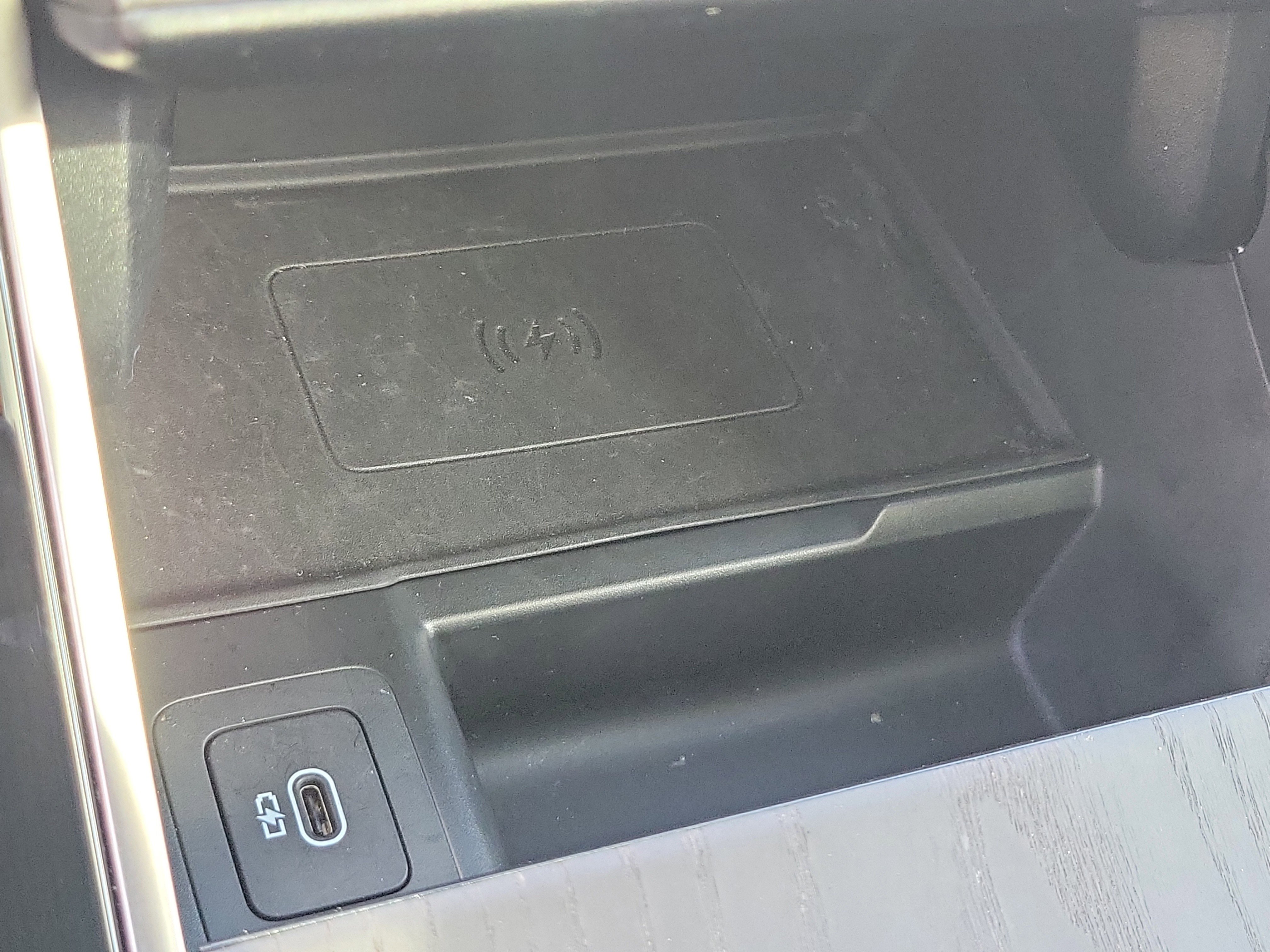 Used 2024 Land Rover Range Rover Velar Dynamic HSE image 33