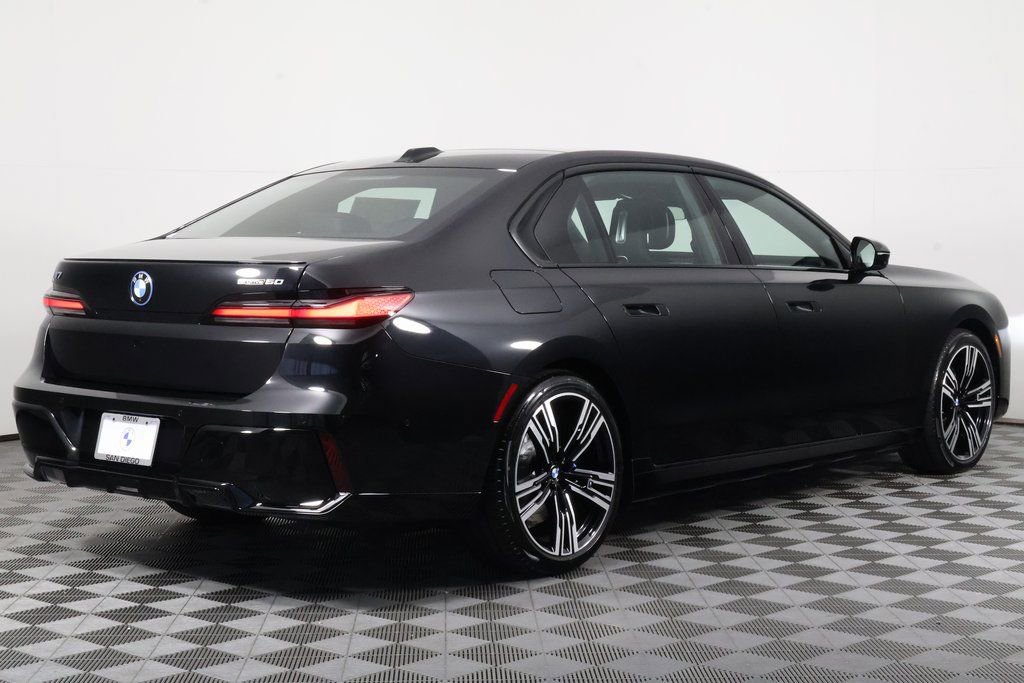 New 2026 BMW i7 eDrive50 w/ M Sport Package image 2