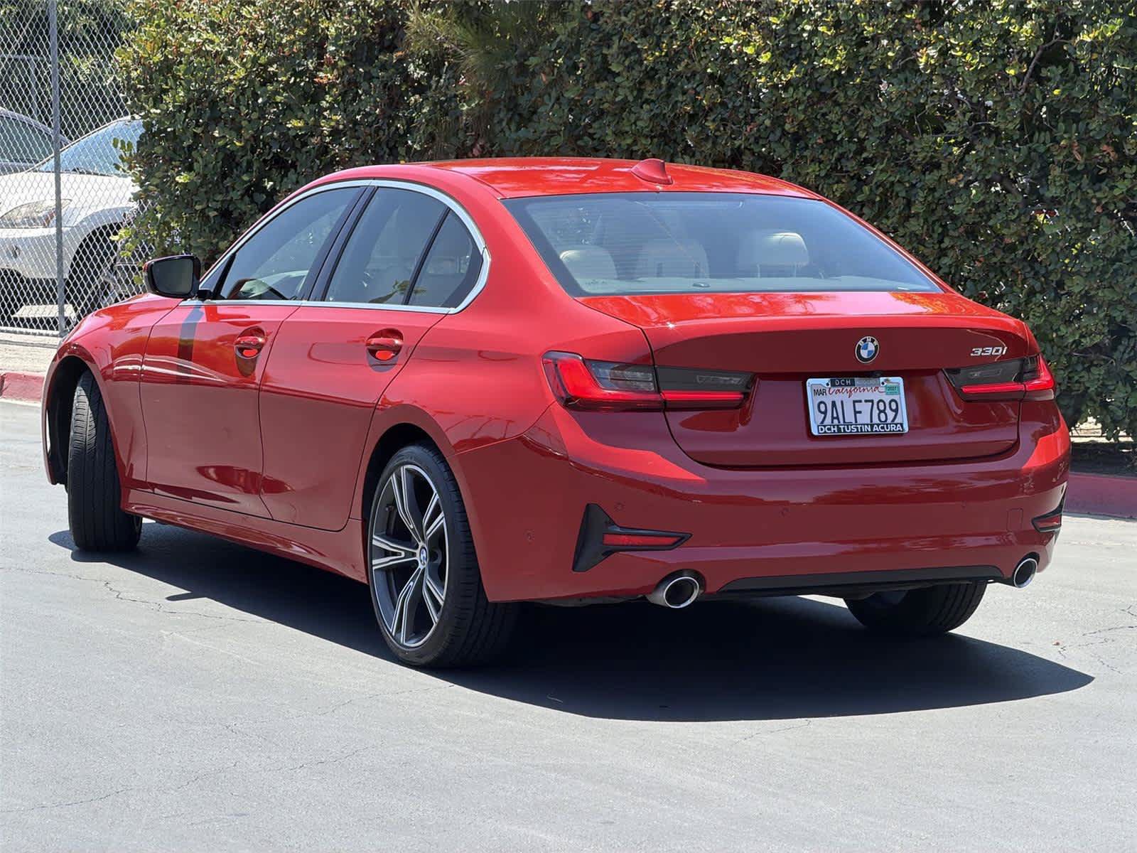 Used 2022 BMW 330i Sedan w/ Driving Assistance Package RWD image 5