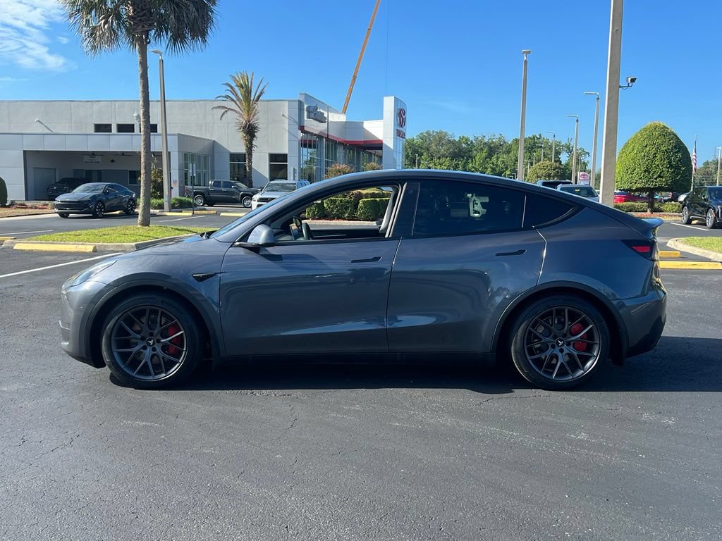 Used 2023 Tesla Model Y Performance AWD/4WD image 2