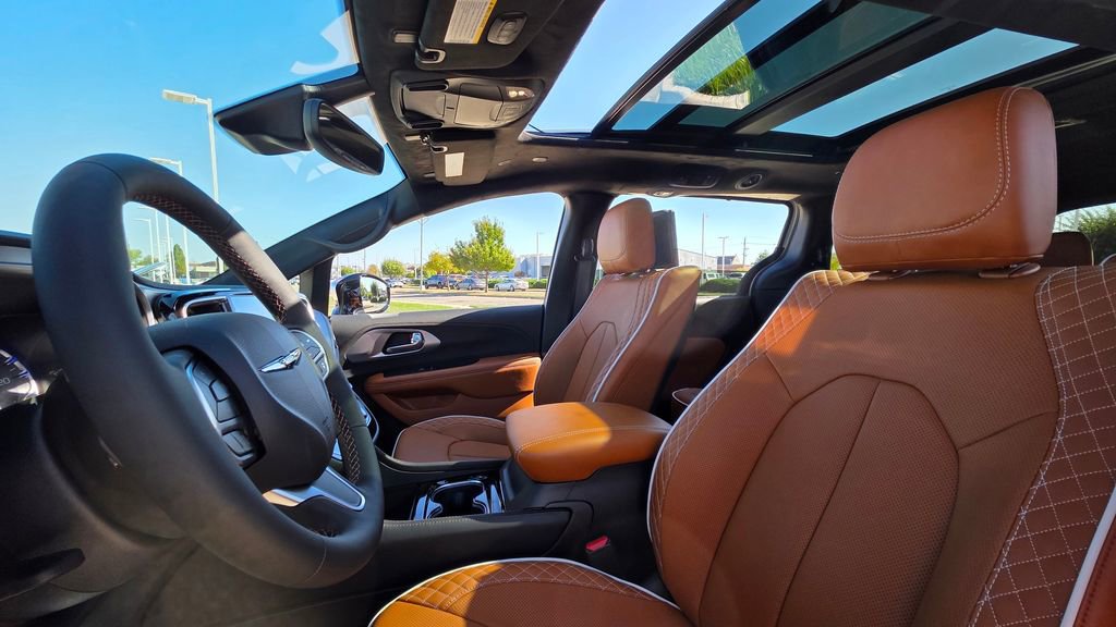 New 2026 Chrysler Pacifica Pinnacle image 22