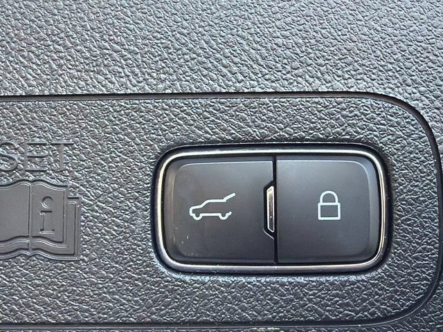 Used 2021 Lincoln Aviator Reserve w/ Equipment Group 208A RWD image 19