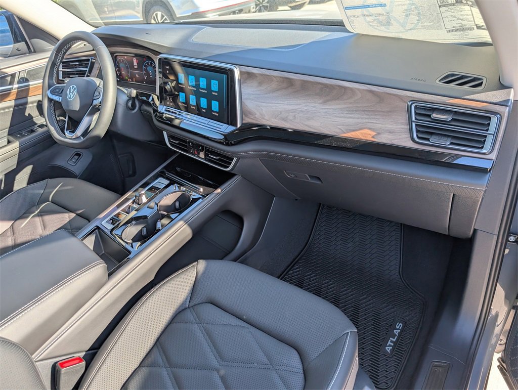 New 2026 Volkswagen Atlas SE image 32
