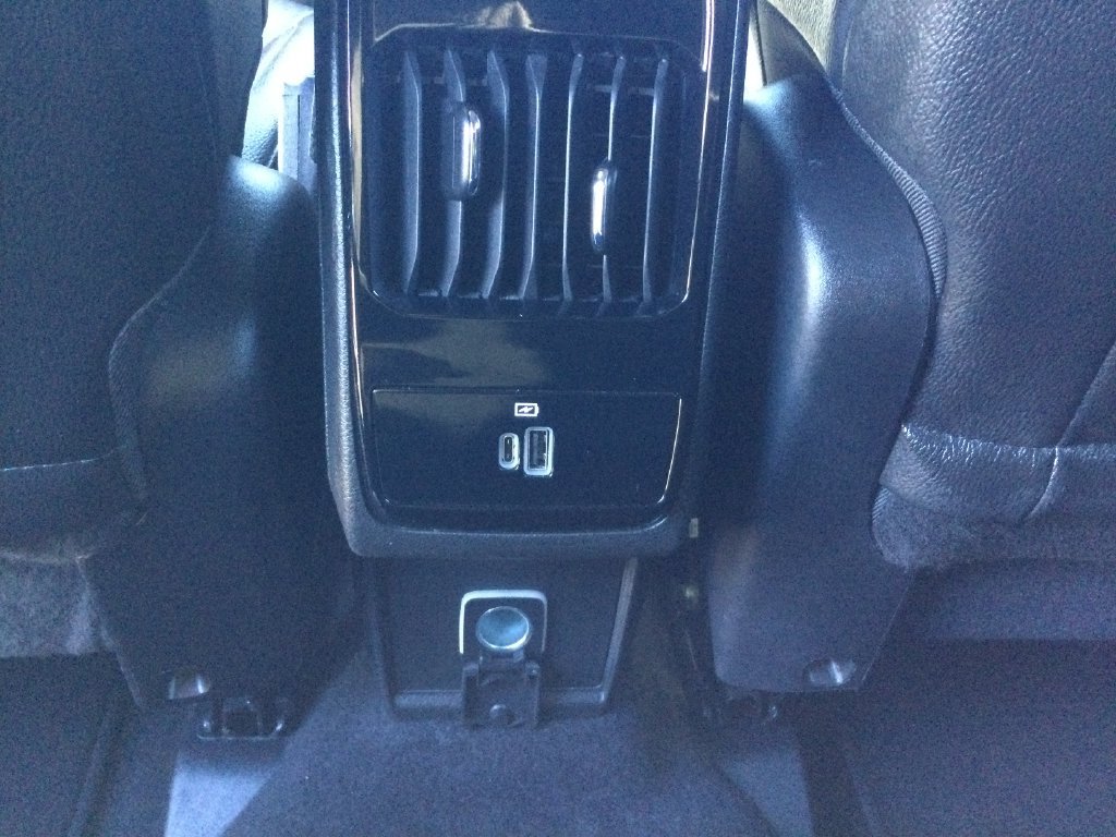 Used 2025 Jeep Compass Latitude w/ Convenience Group AWD/4WD image 28