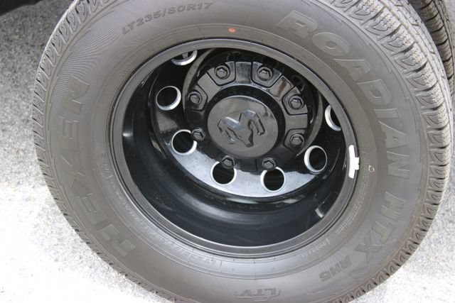 Used 2024 RAM 3500 Big Horn w/ Night Edition AWD/4WD image 29