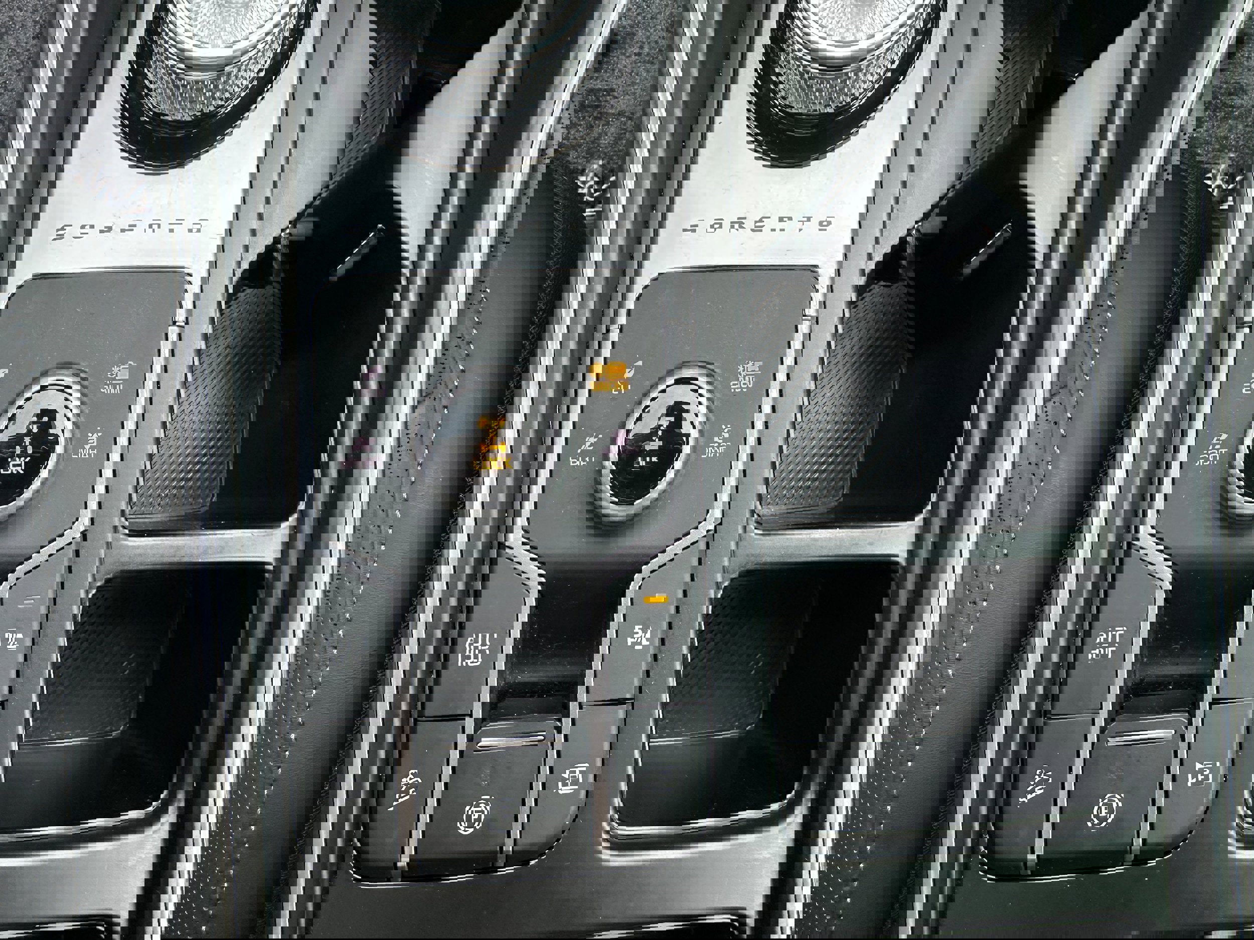 Used 2025 Kia Sorento EX image 41