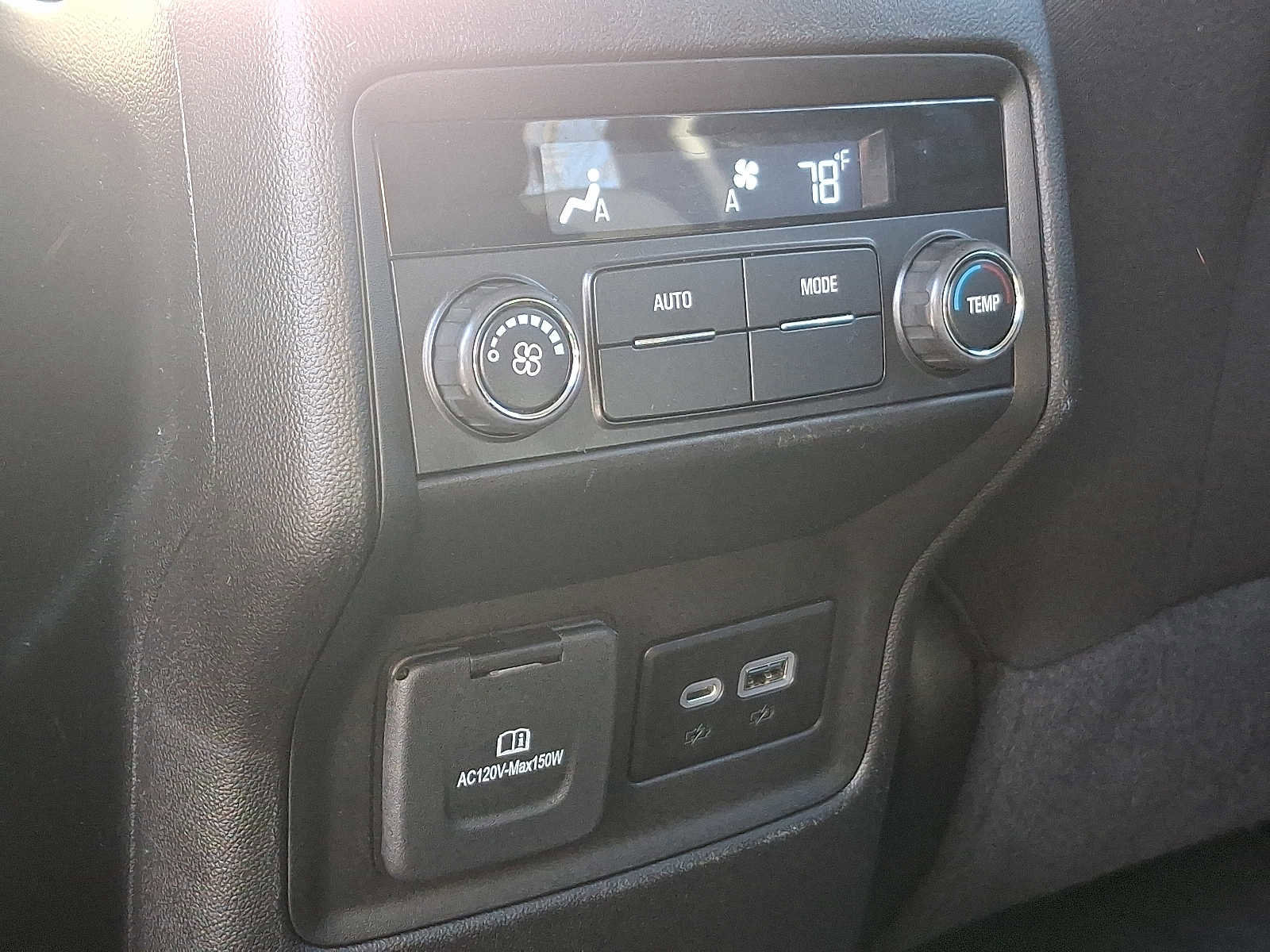 Certified 2023 GMC Acadia SLE w/ Driver Convenience Package image 13