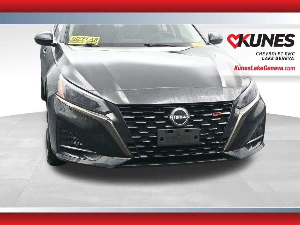 Used 2024 Nissan Altima 2.5 SR FWD image 3