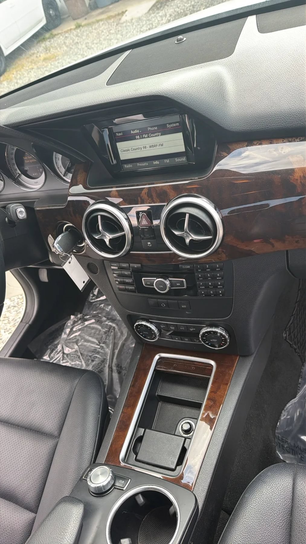 Used 2015 Mercedes-Benz GLK 350 2WD image 35