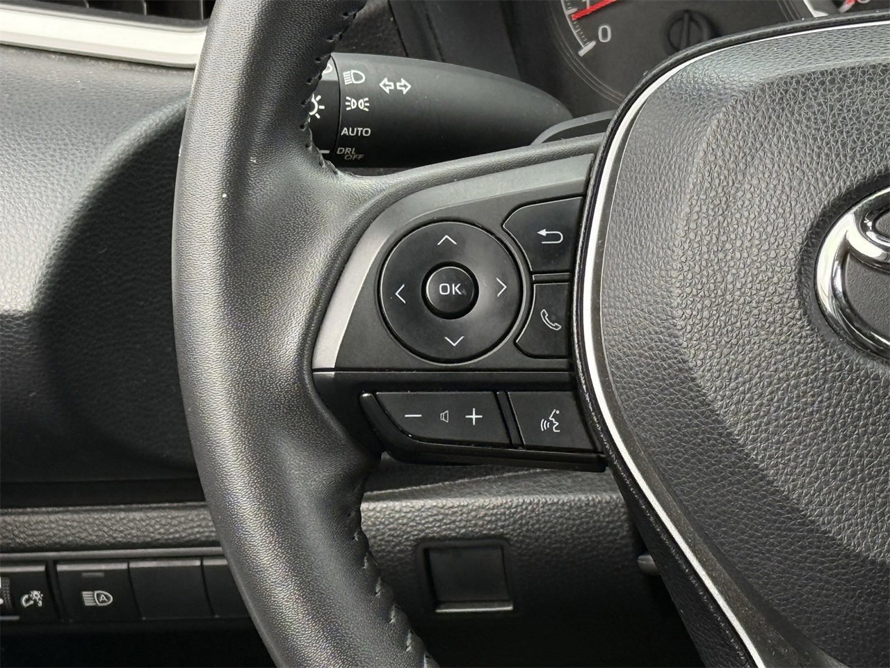 Used 2022 Toyota Corolla SE image 15