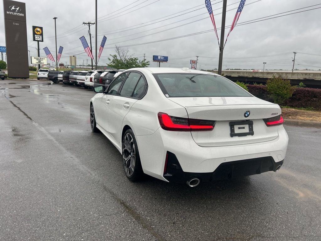 Used 2025 BMW 330i Sedan w/ M Sport Package RWD image 9