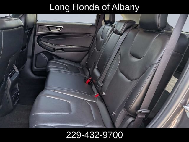 Used 2020 Ford Edge Titanium AWD/4WD image 17