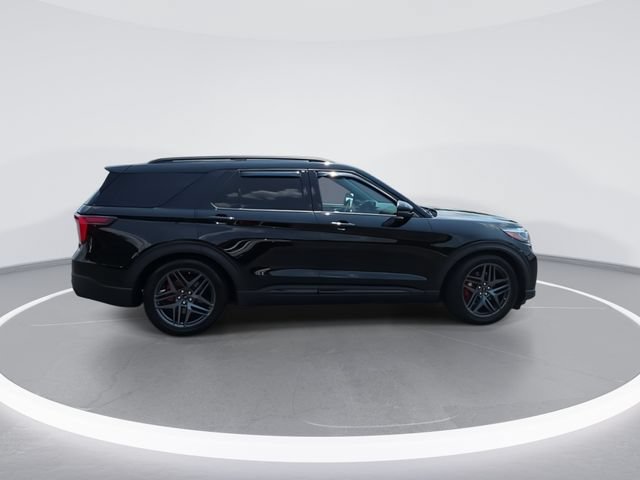 Used 2025 Ford Explorer ST AWD/4WD image 9