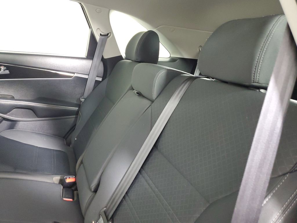 Used 2020 Kia Sorento LX FWD image 23