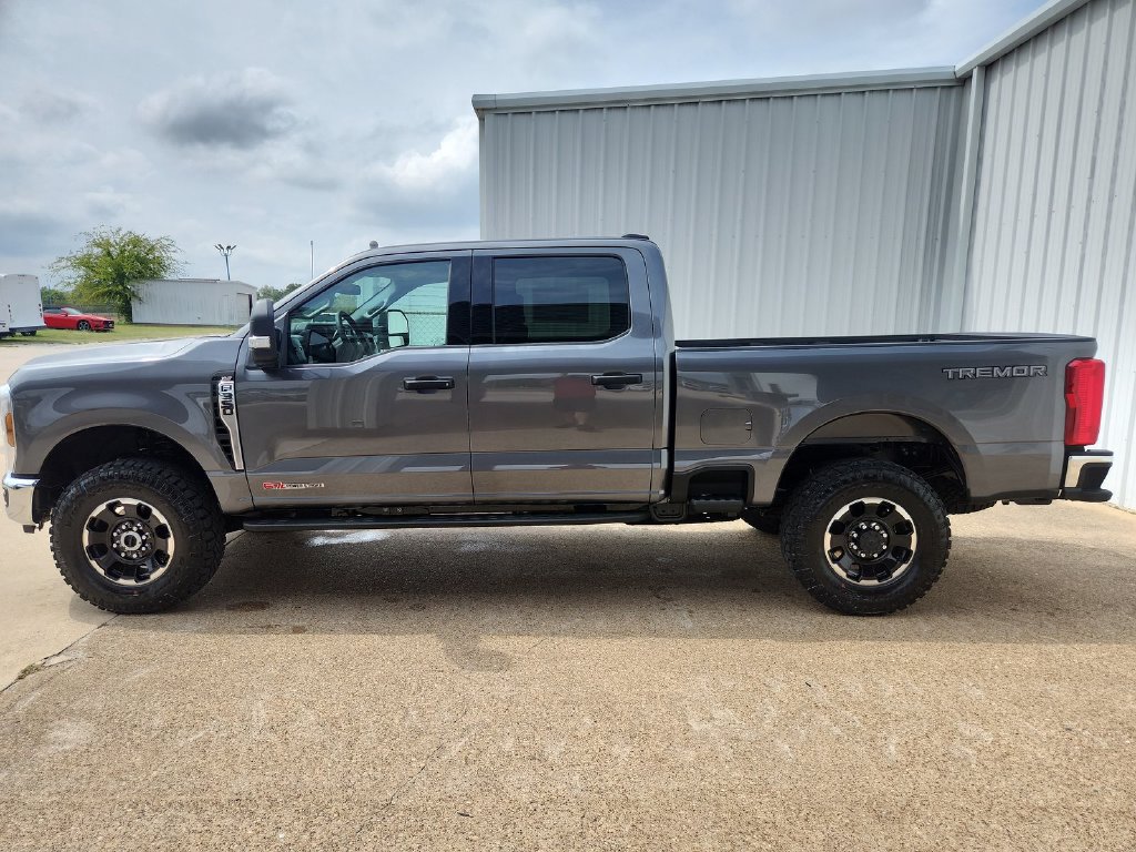New 2027 Ford F350 XLT w/ Tremor Off-Road Package AWD/4WD image 5