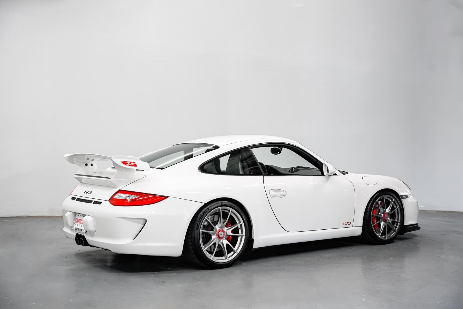 Used 2010 Porsche 911 GT3 RWD image 3