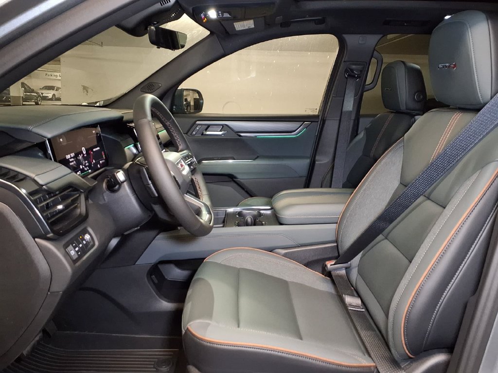 New 2027 GMC Acadia AT4 w/ Luxury Package AWD/4WD image 13