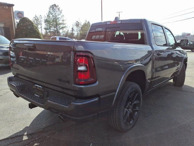 New 2026 RAM 1500 Laramie AWD/4WD image 3