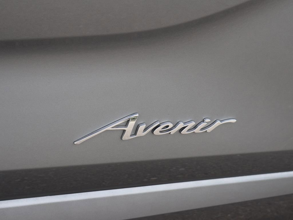 Used 2025 Buick Encore GX Avenir w/ Avenir Convenience Package image 9