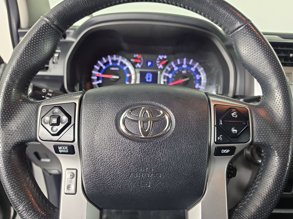 Used 2018 Toyota 4Runner SR5 Premium AWD/4WD image 17