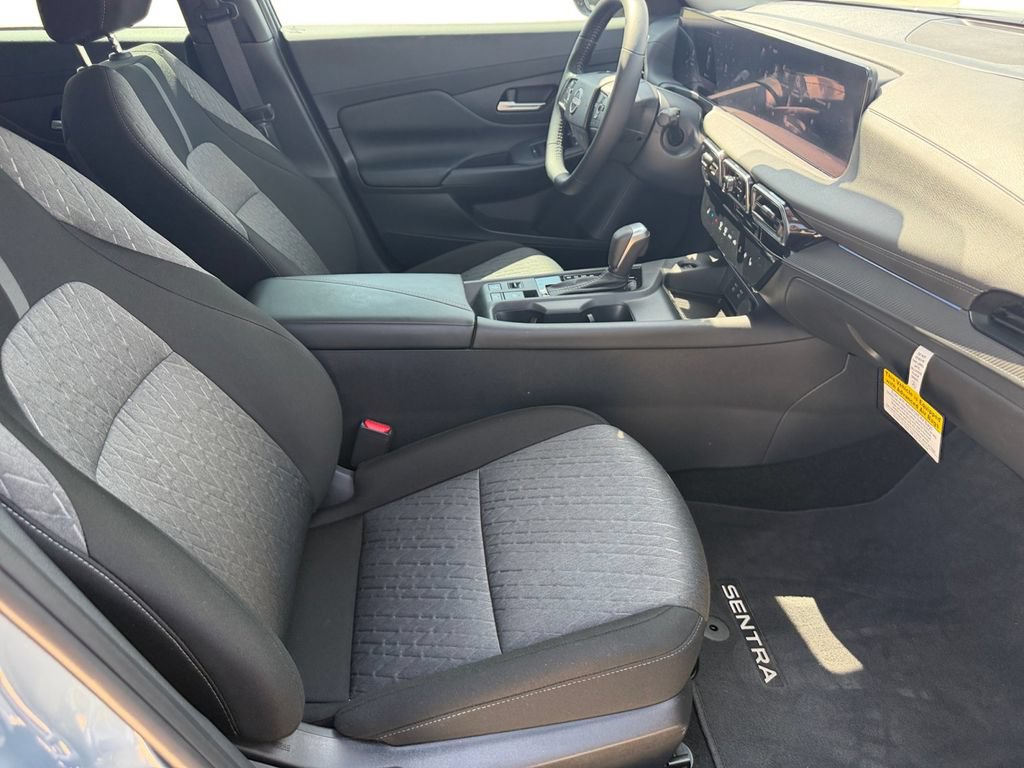 Used 2026 Nissan Sentra SV w/ SV Convenience Package FWD image 16