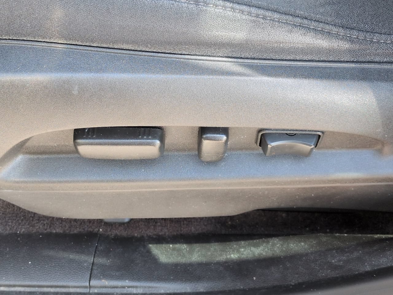 Used 2012 Chevrolet Equinox LT w/ Driver Convenience Package FWD image 20