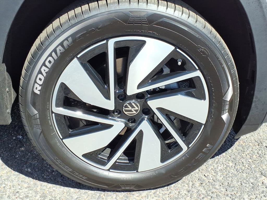 New 2026 Volkswagen Atlas SE image 9