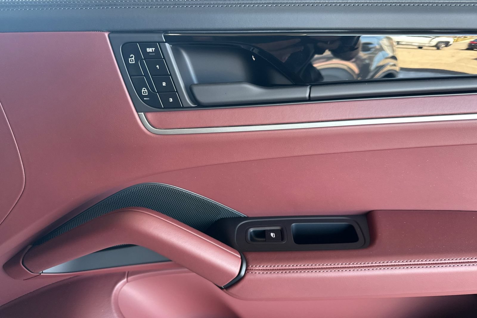New 2025 Porsche Cayenne Turbo AWD/4WD image 20