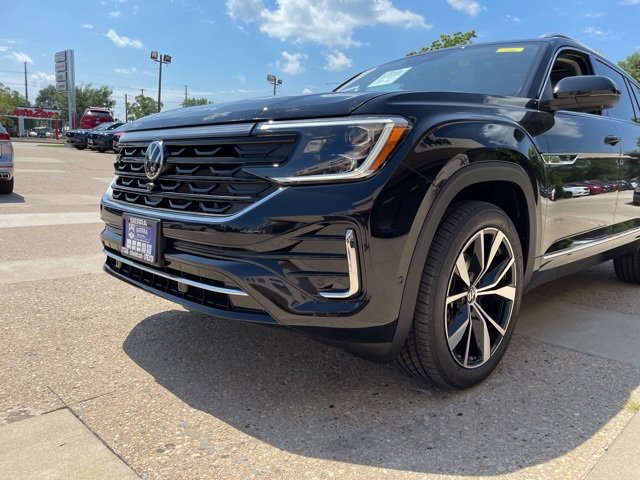 New 2026 Volkswagen Atlas SEL Premium R-Line image 13