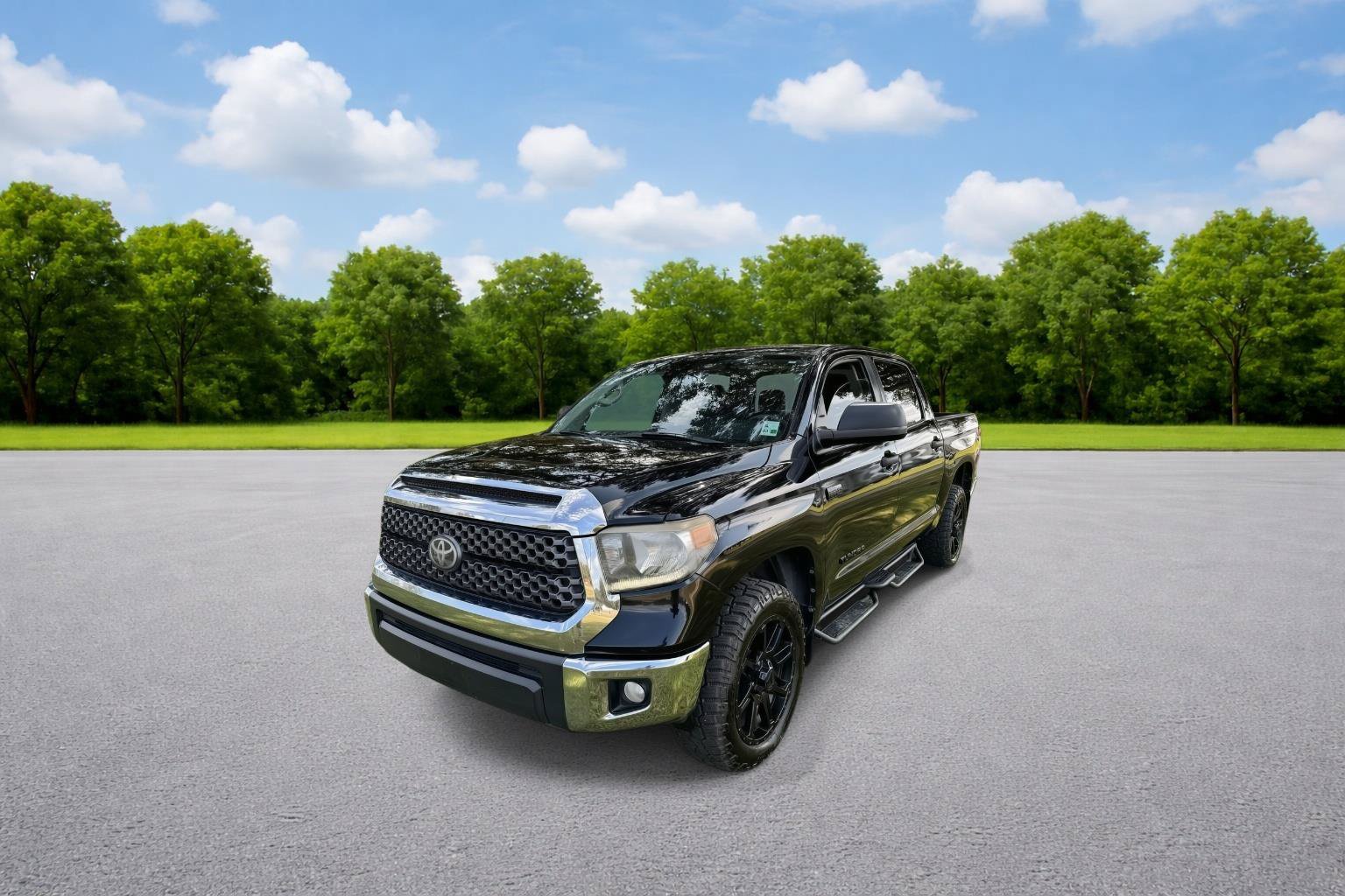 Used 2020 Toyota Tundra SR5 w/ SR5 Upgrade Package AWD/4WD image 3