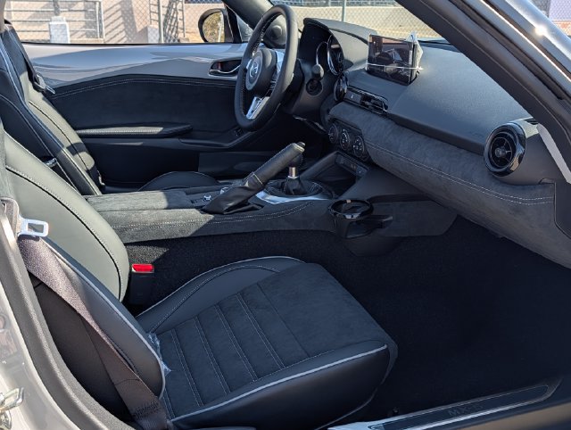 New 2026 MAZDA MX-5 Miata Club w/ Brembo/BBS/Recaro Package RWD image 9