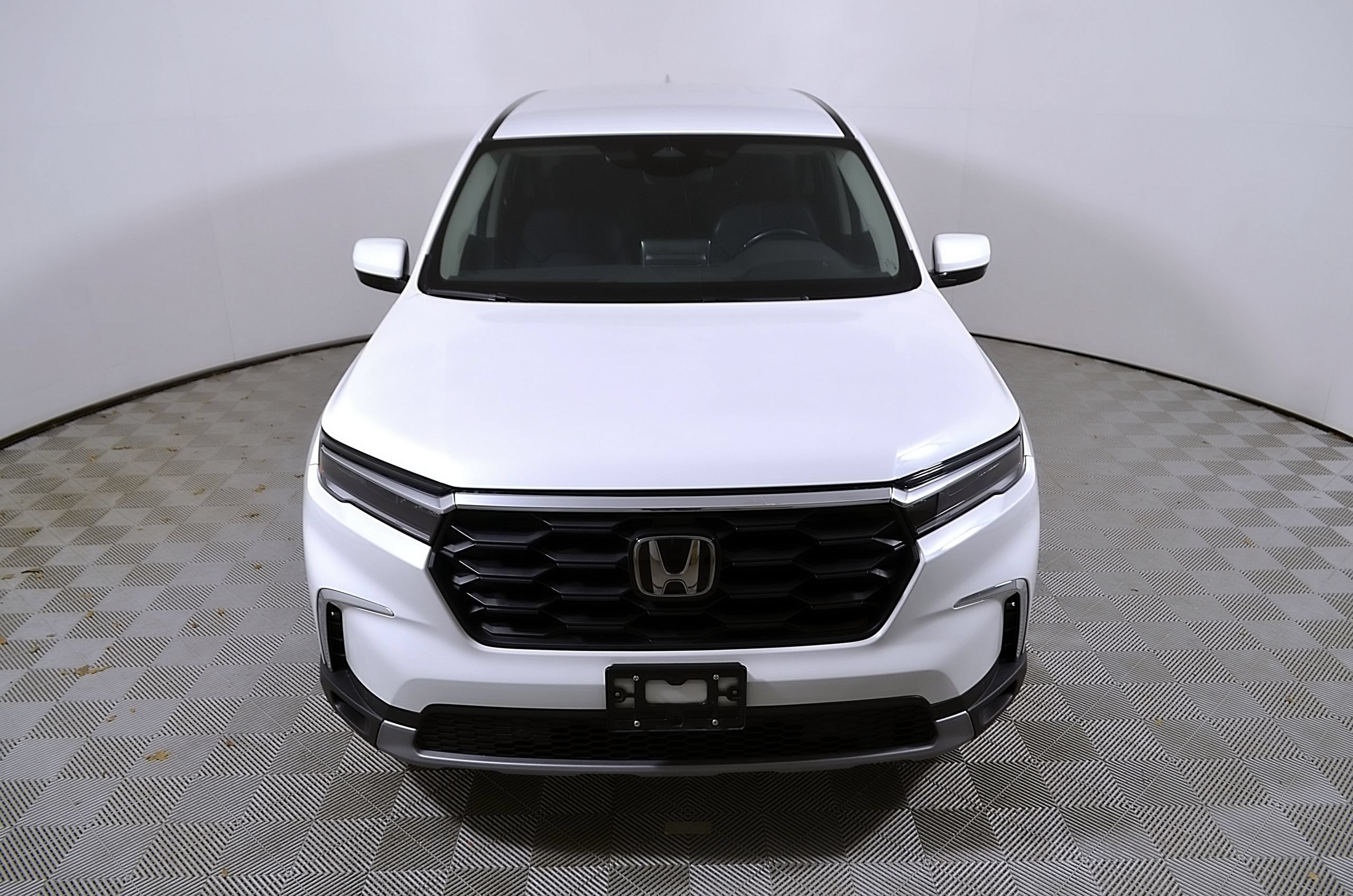 Used 2025 Honda Pilot EX-L image 4